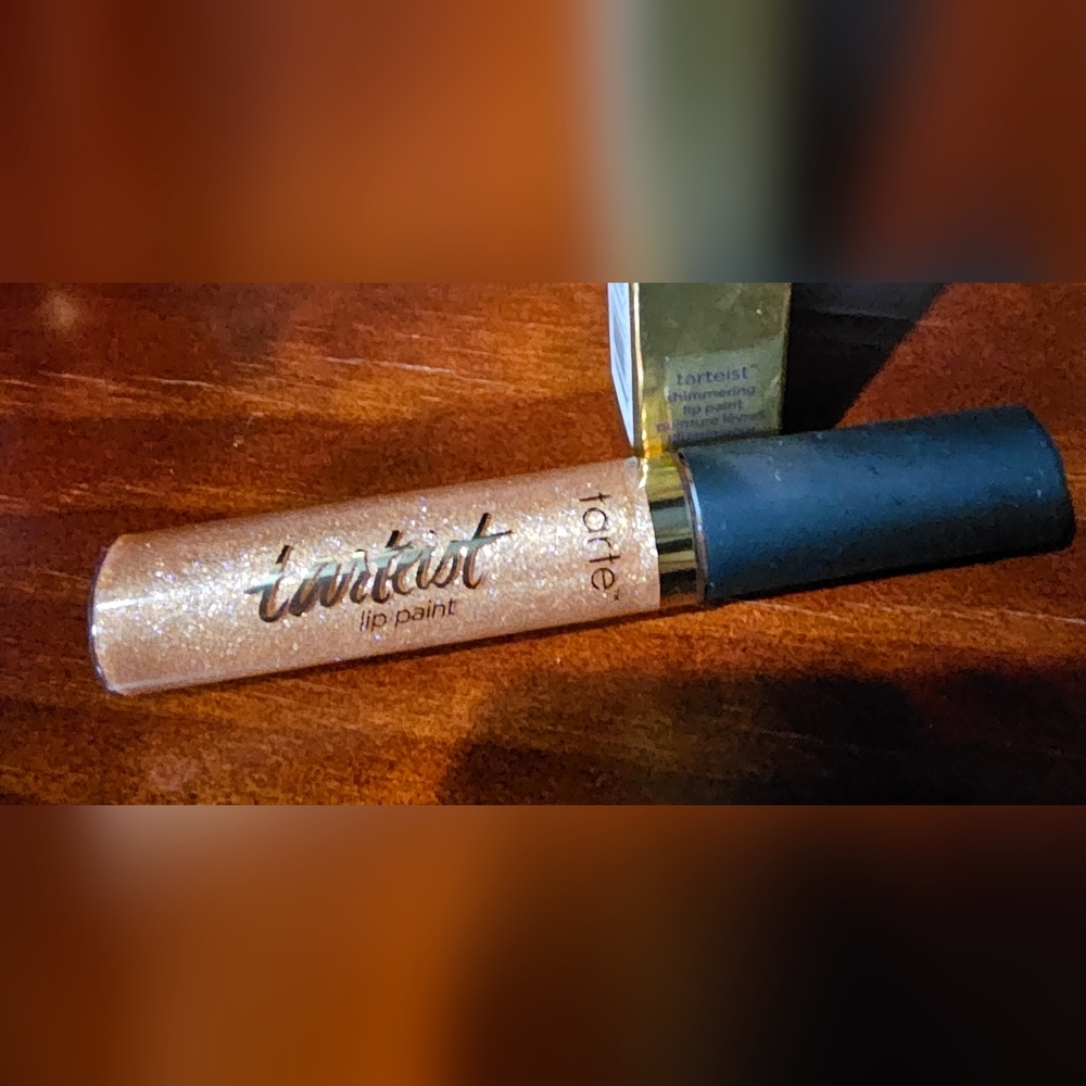 Tarte Lipgloss in Shade "Strike Gold" - Picture 4 of 6
